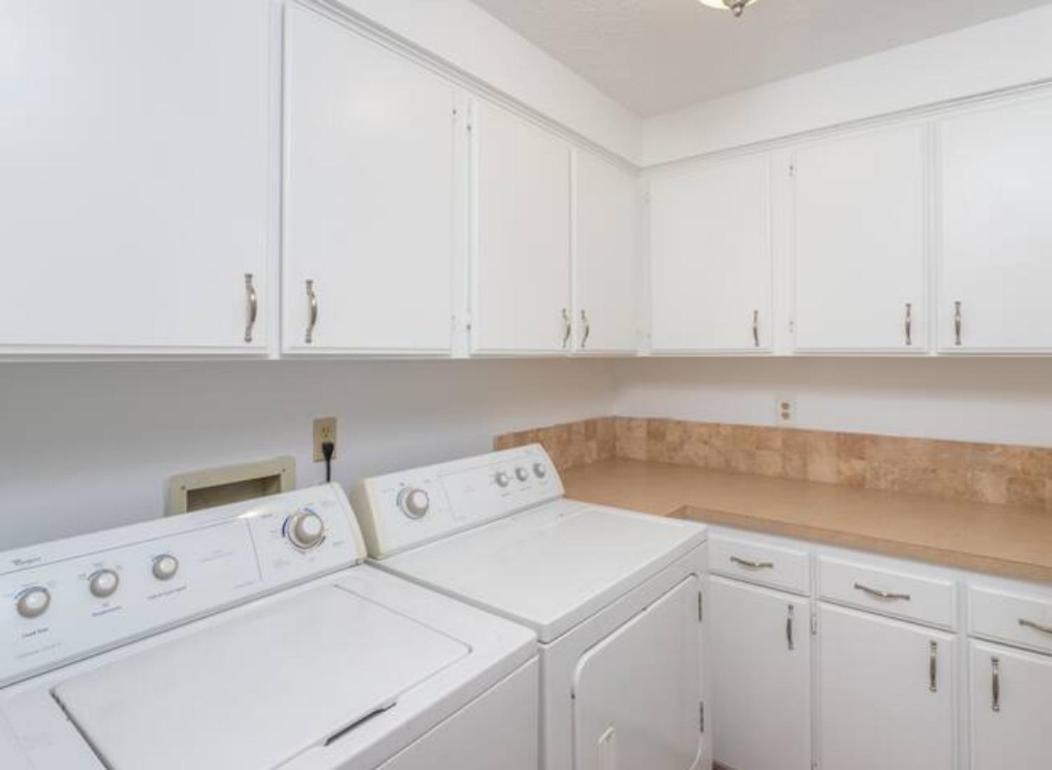 Experience Nirvana With Artwork Collections From Around The Globe Located In Lakewood Neighborhood In Se Boise Next To A Park, Minutes From Bown Crossing And The Boise River, 10 Minutes To Downtown, 4 Beds, Sleeps 8, Pets Welcome In Large Fenced In Y 外观 照片