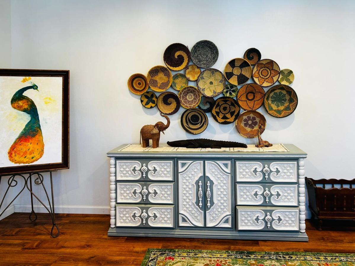 Experience Nirvana With Artwork Collections From Around The Globe Located In Lakewood Neighborhood In Se Boise Next To A Park, Minutes From Bown Crossing And The Boise River, 10 Minutes To Downtown, 4 Beds, Sleeps 8, Pets Welcome In Large Fenced In Y 外观 照片
